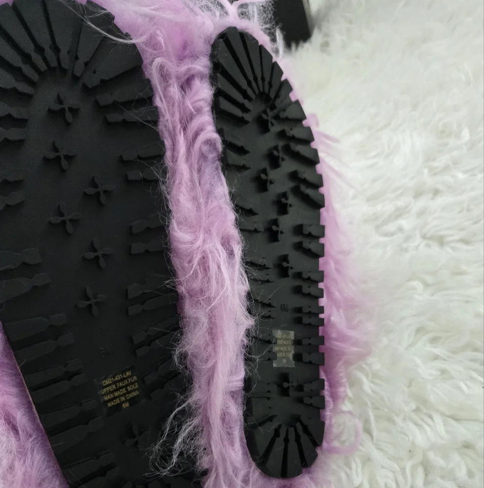 Current Mood Pink Furry Slippers - Picture 4 of 6